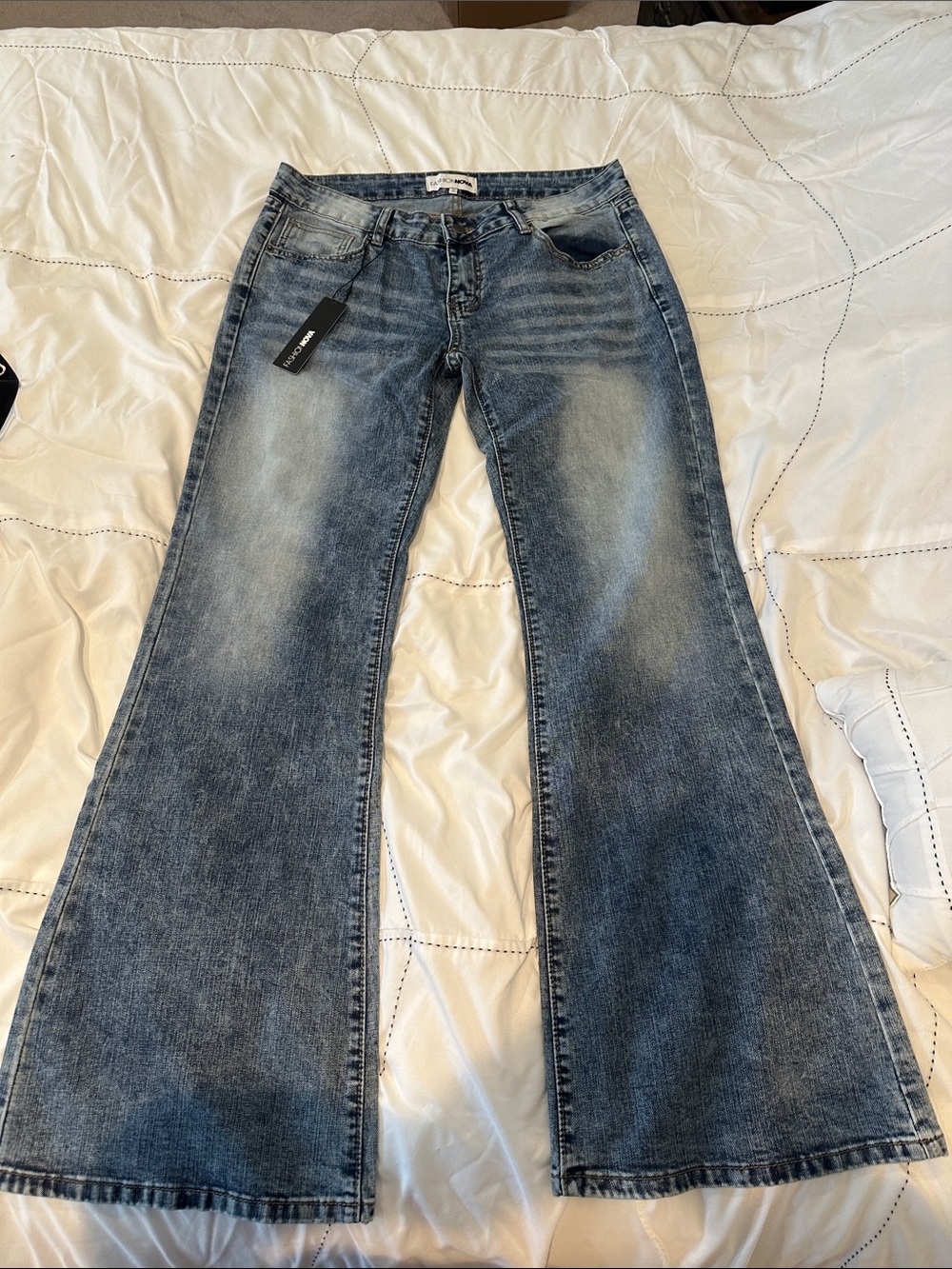 Fashion Nova Camden Compression Low Rise Flare Jeans Size 13
